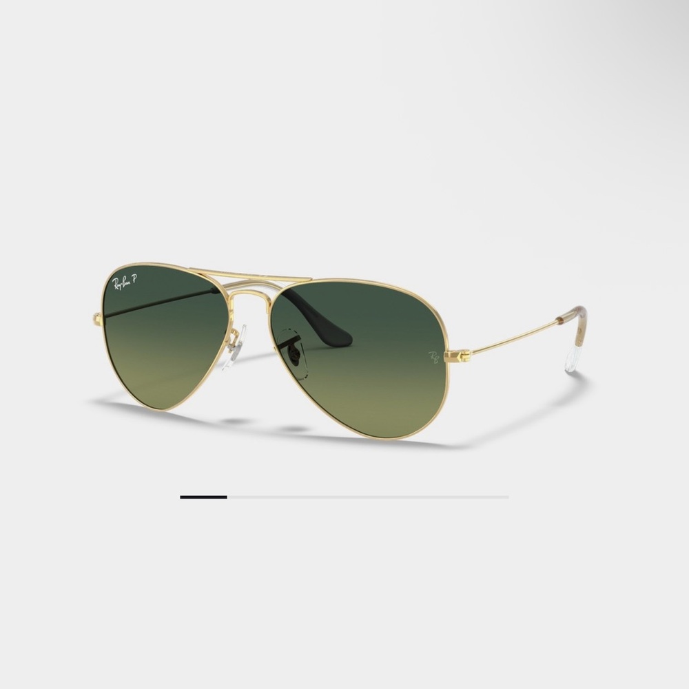 Ray-Ban Classic Gold Sunglasses with Green Lenses